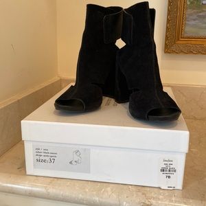 Pedro Garcia black suede sandal/shoe size 7